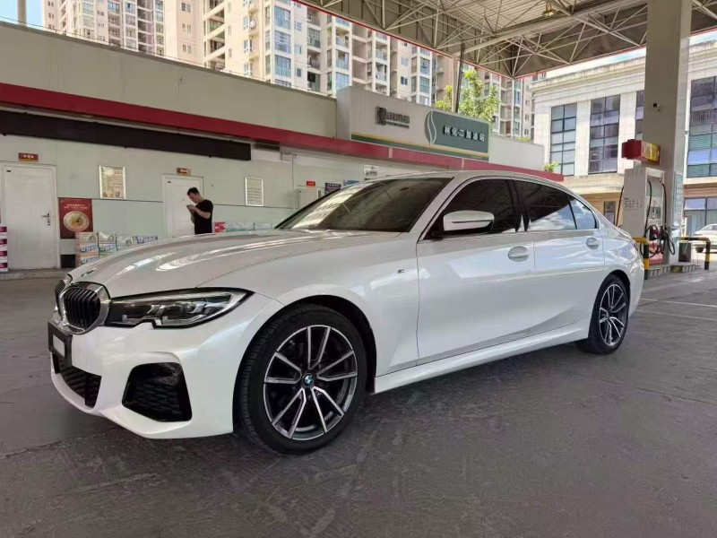 重庆22年宝马3系3