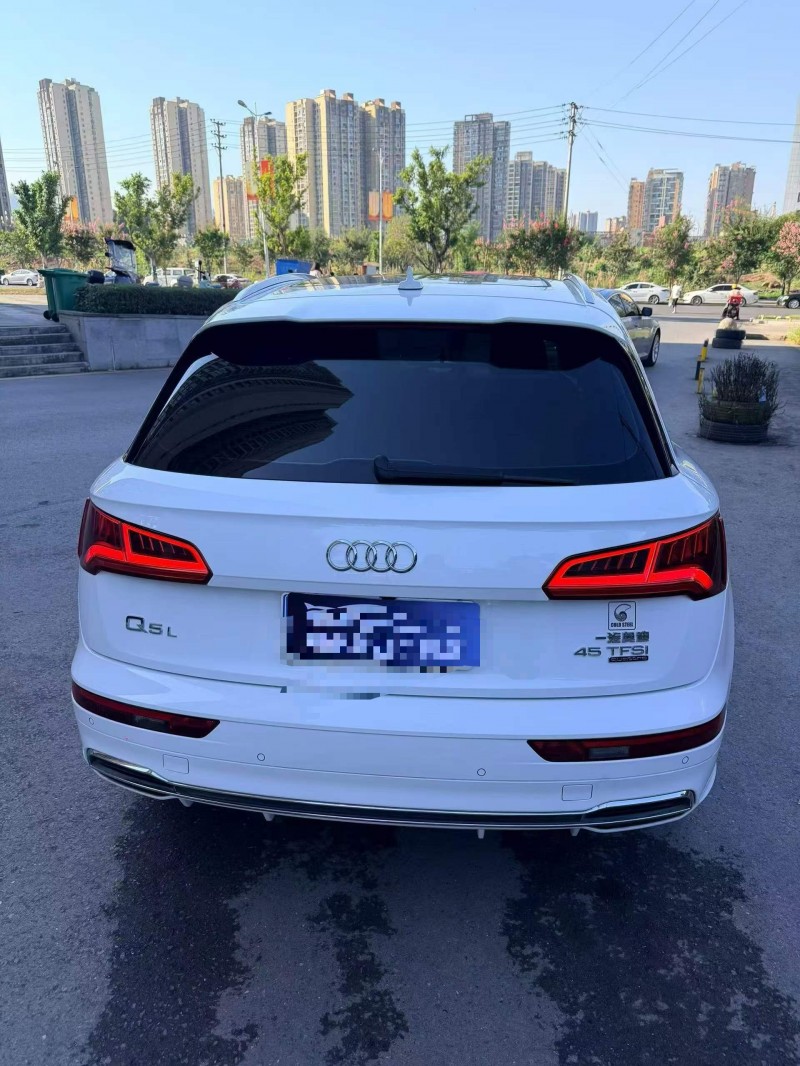 达州20年奥迪Q57