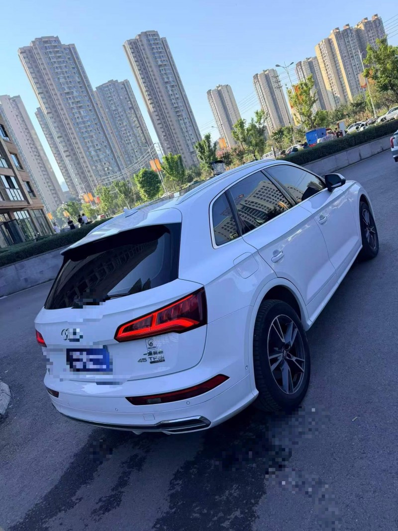 达州20年奥迪Q58