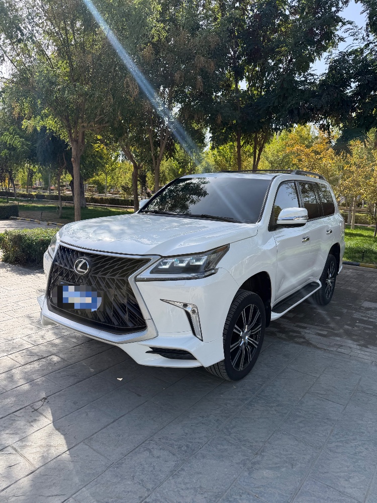 唐山15年雷克萨斯LX2