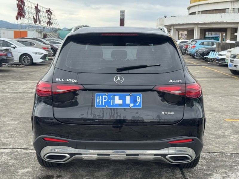 广州25年奔驰GLC9