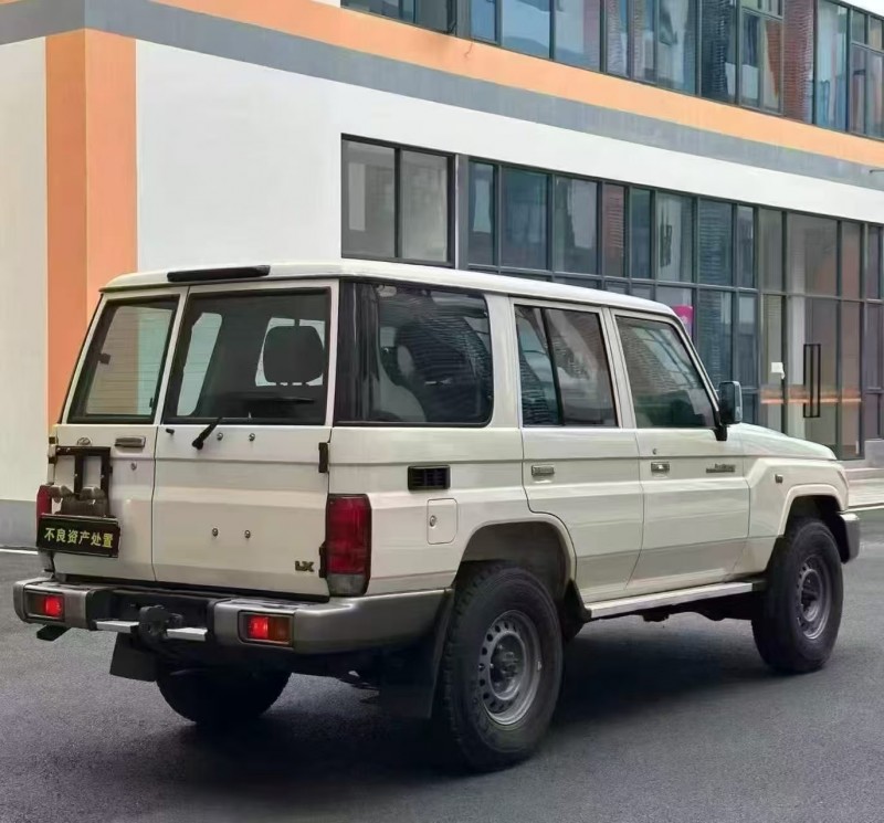 广州24年丰田兰德酷路泽8