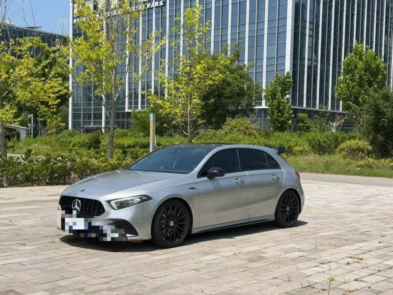 青岛22年奔驰AMG2