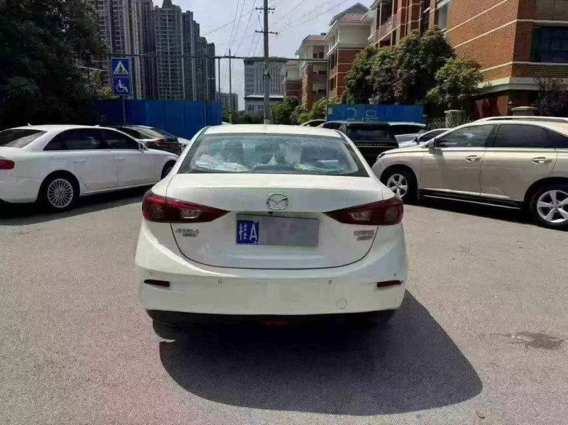 南宁18年马自达昂克赛拉9