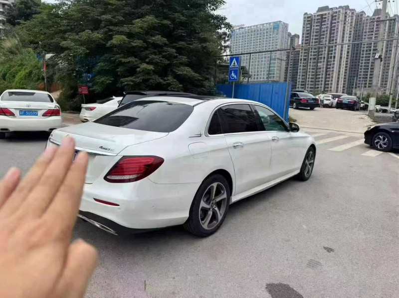 南宁16年奔驰E8