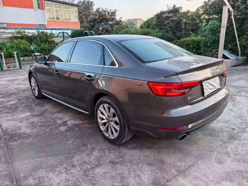防城港17年奥迪A4L8