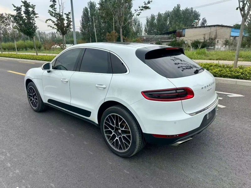 临沂17年保时捷Macan8