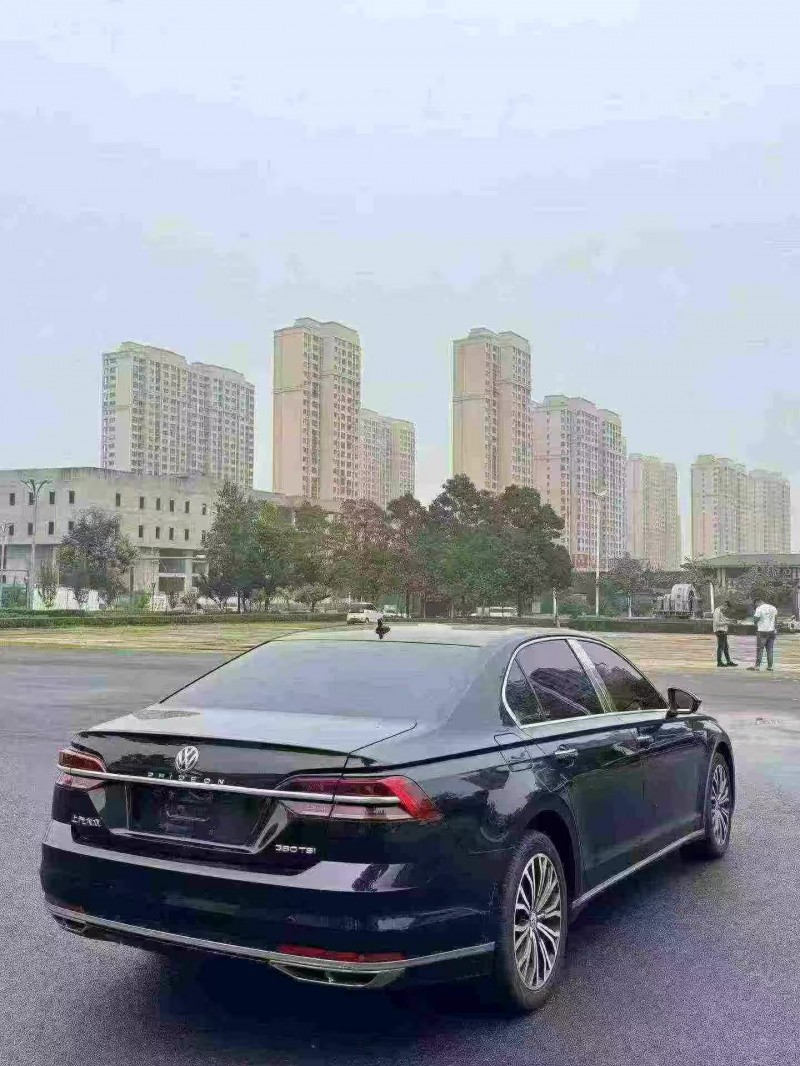 潍坊18年大众辉昂8