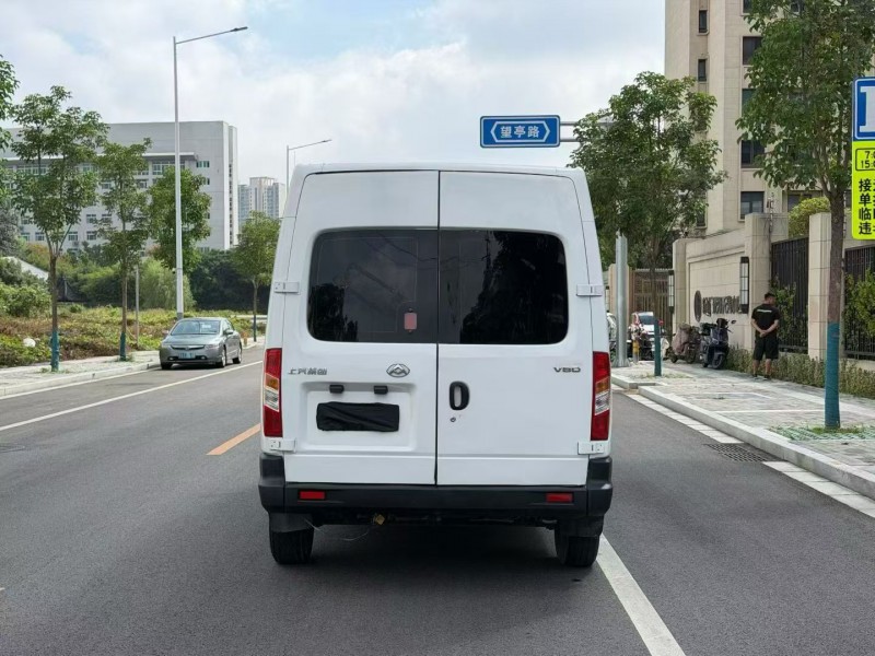 徐州21年大通V809