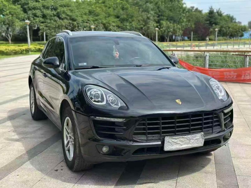 金华16年保时捷Macan2