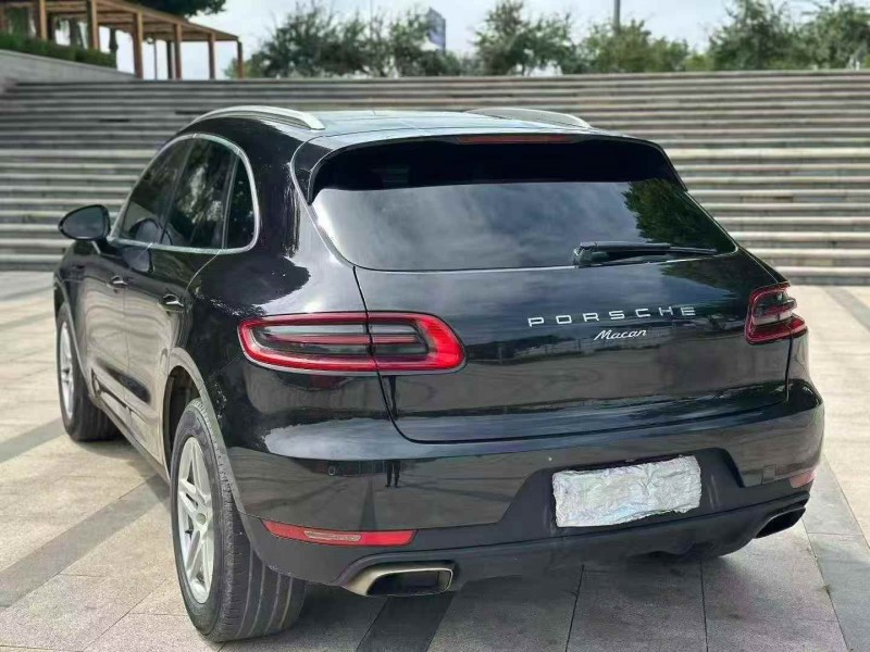 金华16年保时捷Macan8