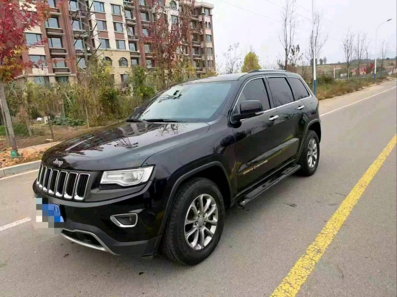 秦皇岛16年Jeep大切诺基3