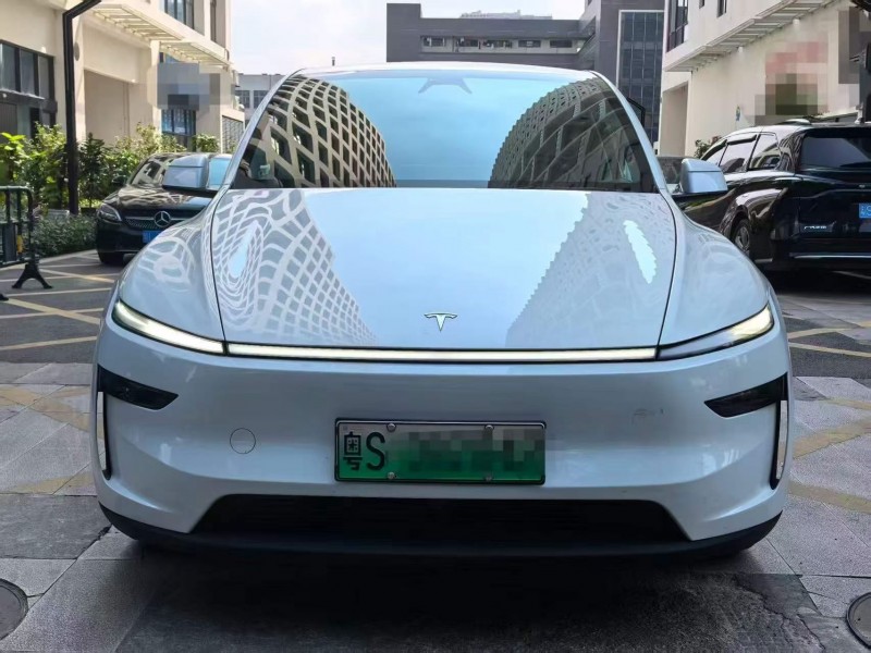深圳25年特斯拉MODEL Y1