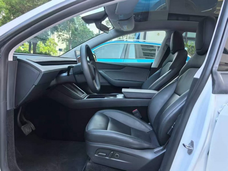 深圳25年特斯拉MODEL Y6