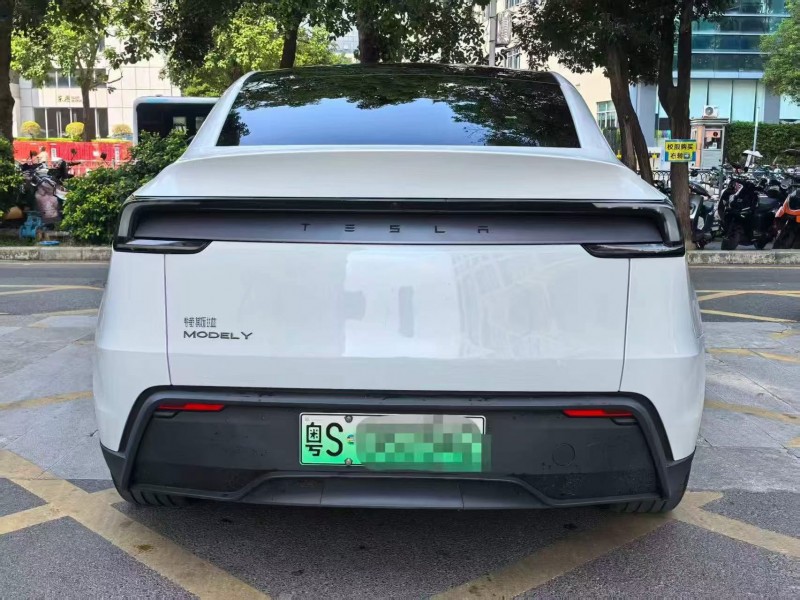 深圳25年特斯拉MODEL Y9