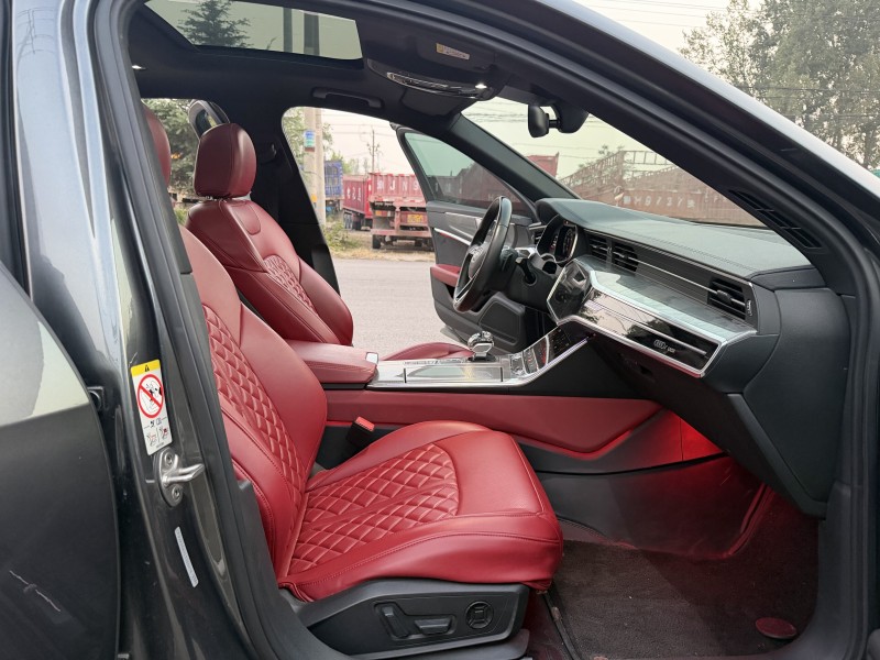 济宁20年奥迪A6L8