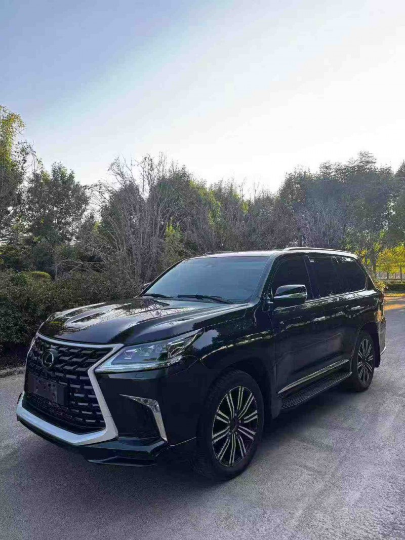 安阳21年雷克萨斯LX2