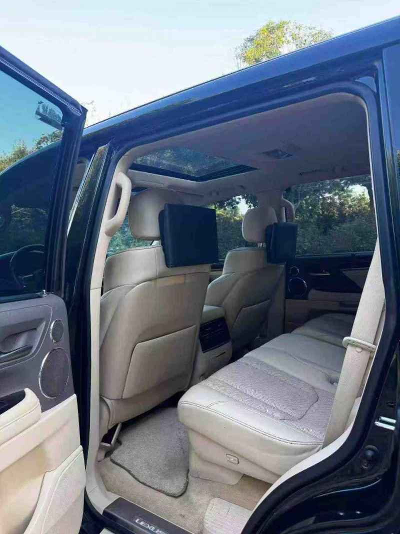 安阳21年雷克萨斯LX5