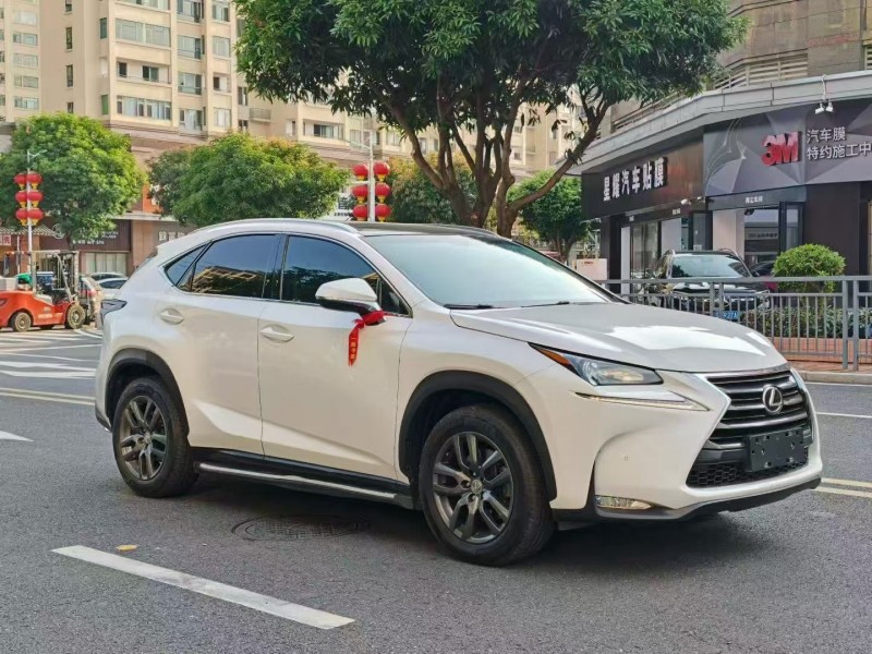 广州17年雷克萨斯NX2