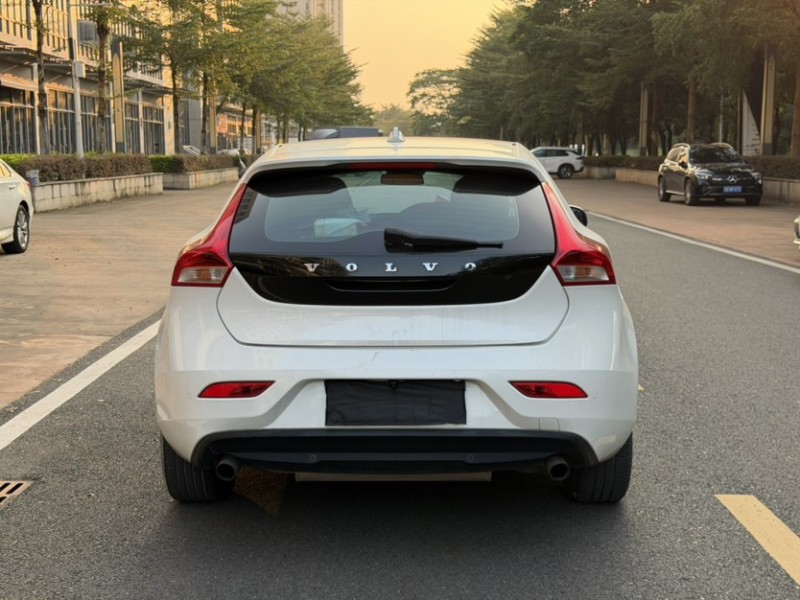 东莞17年沃尔沃V406