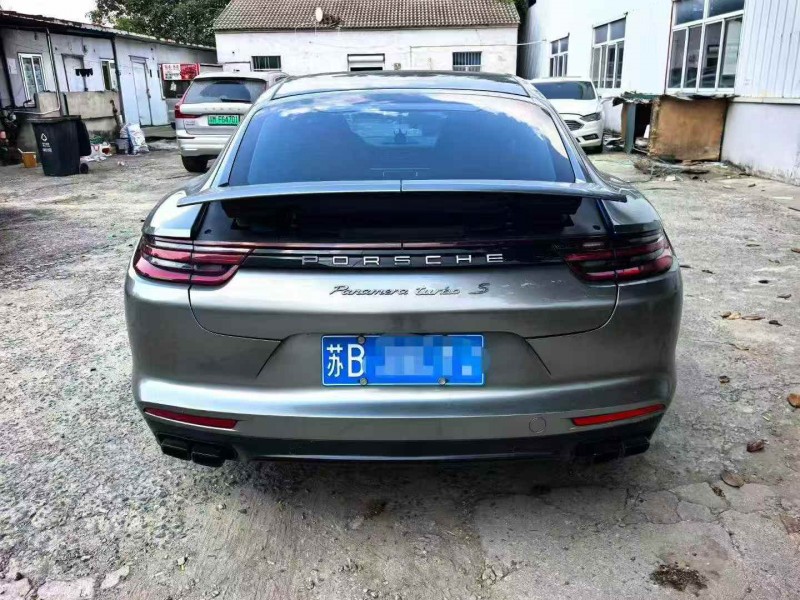 苏州18年保时捷帕拉梅拉9