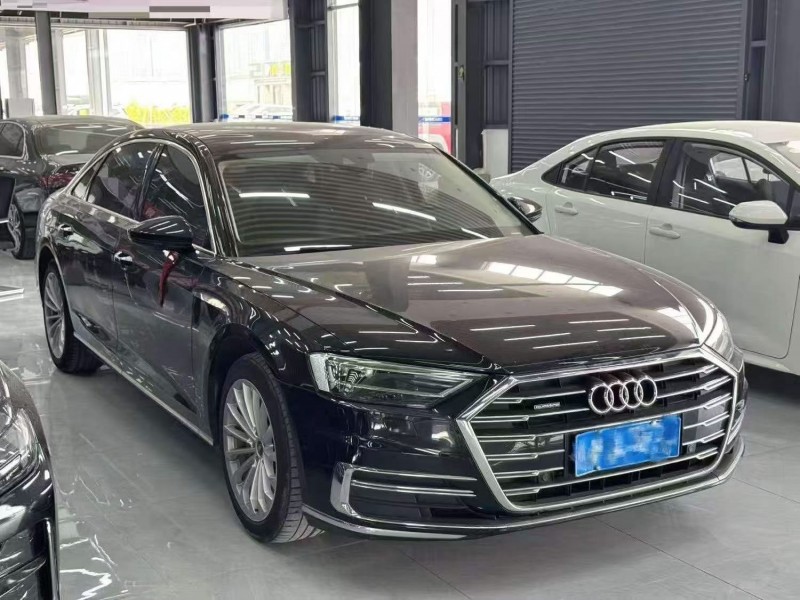 深圳21年奥迪A8L3