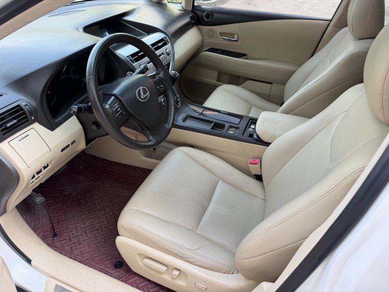济宁12年雷克萨斯RX6