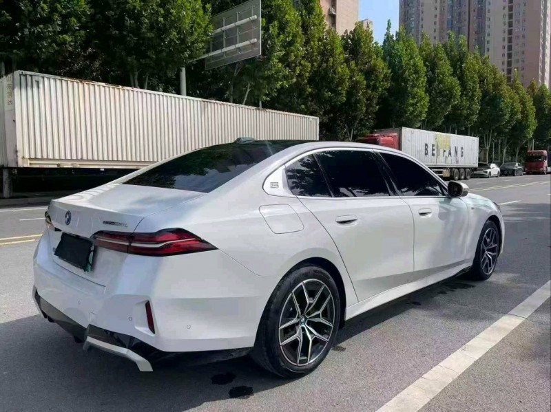 洛阳25年宝马I58