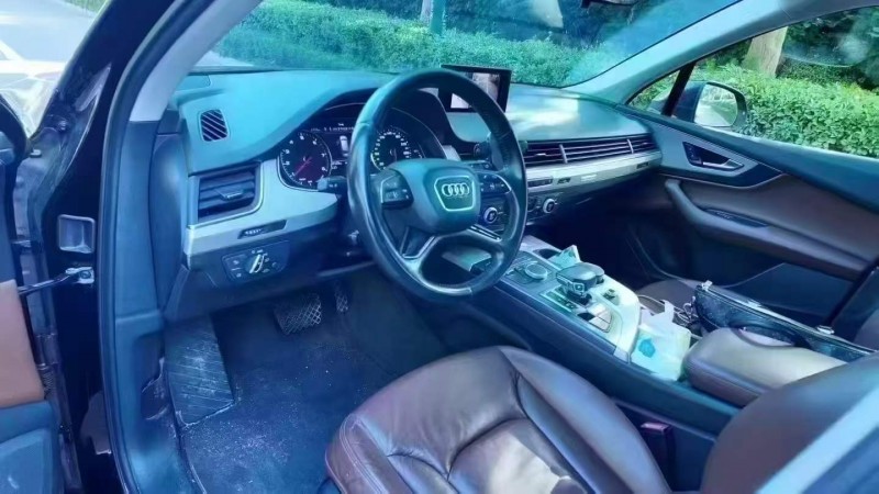 东营18年奥迪Q76
