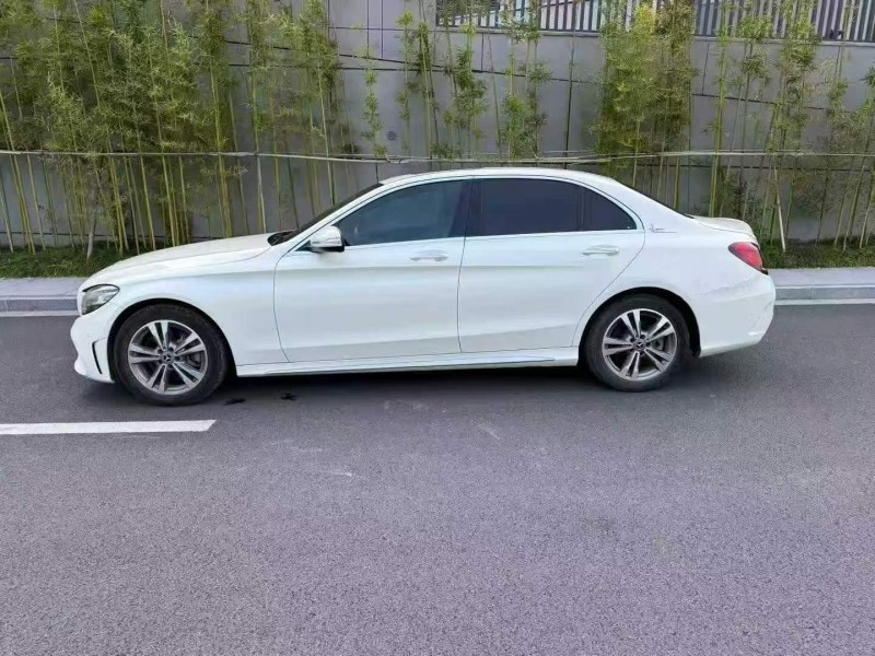 金华19年奔驰C7