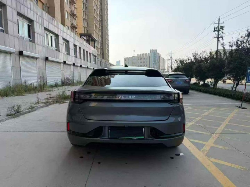 潍坊23年极氪汽车0018