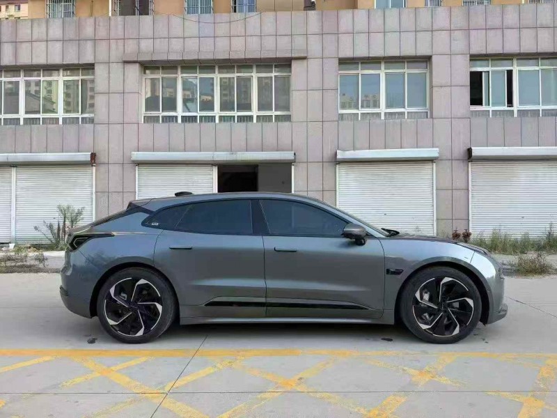 潍坊23年极氪汽车0019