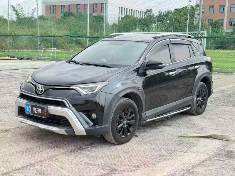 广州19年丰田RAV42