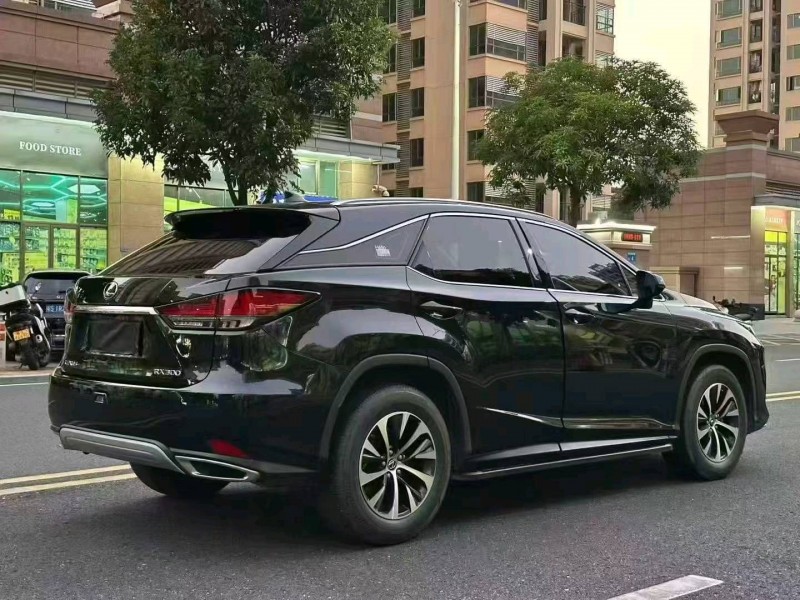 广州21年雷克萨斯RX8
