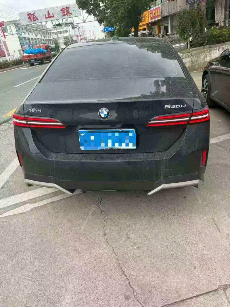 合肥25年宝马5系8