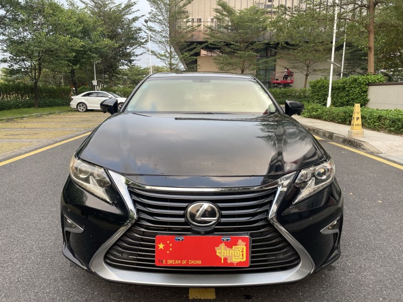 广州17年雷克萨斯ES1