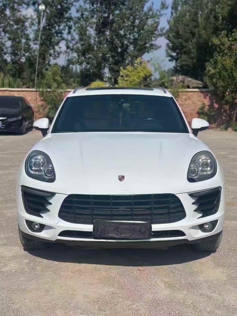 枣庄18年保时捷Macan1
