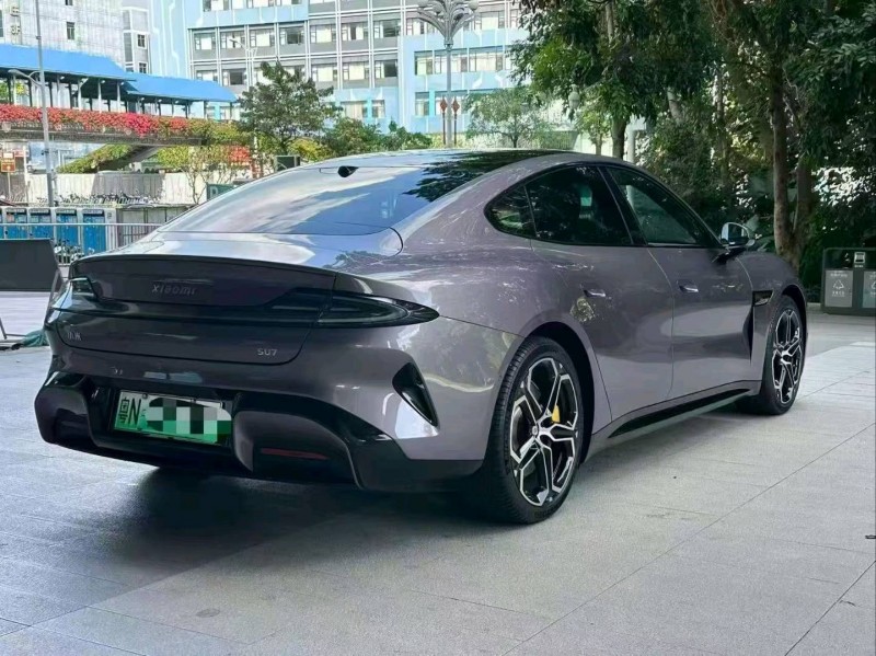 广州26年小米SU78