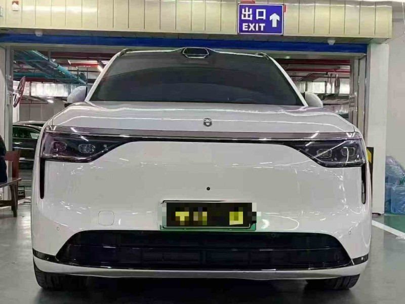深圳25年华为智选问界1