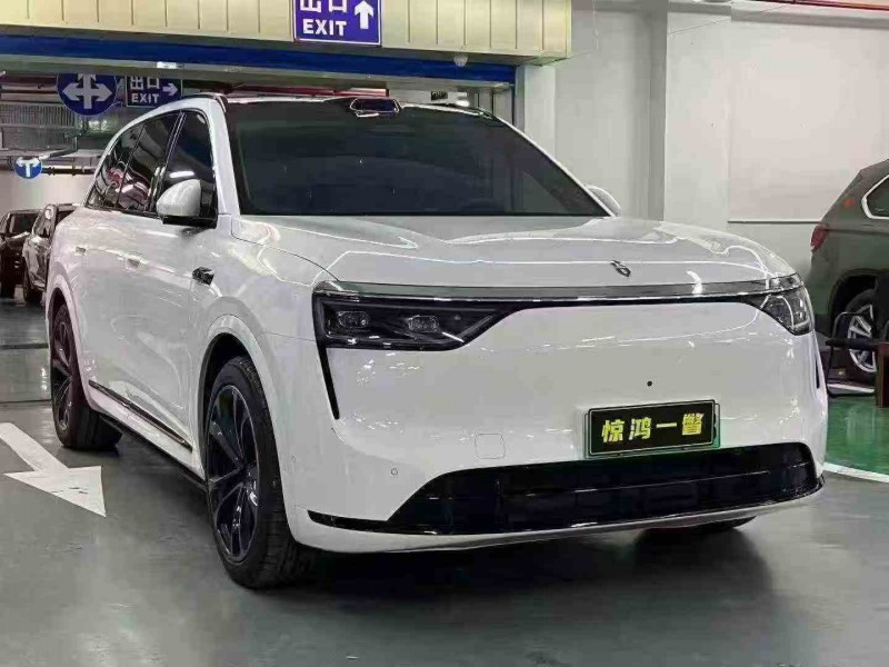 深圳25年华为智选问界2