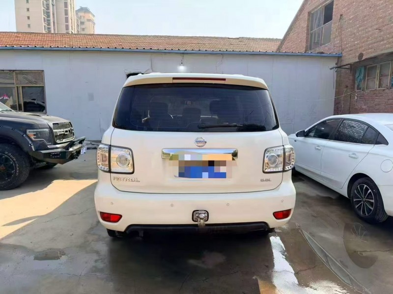 济宁20年日产途乐9