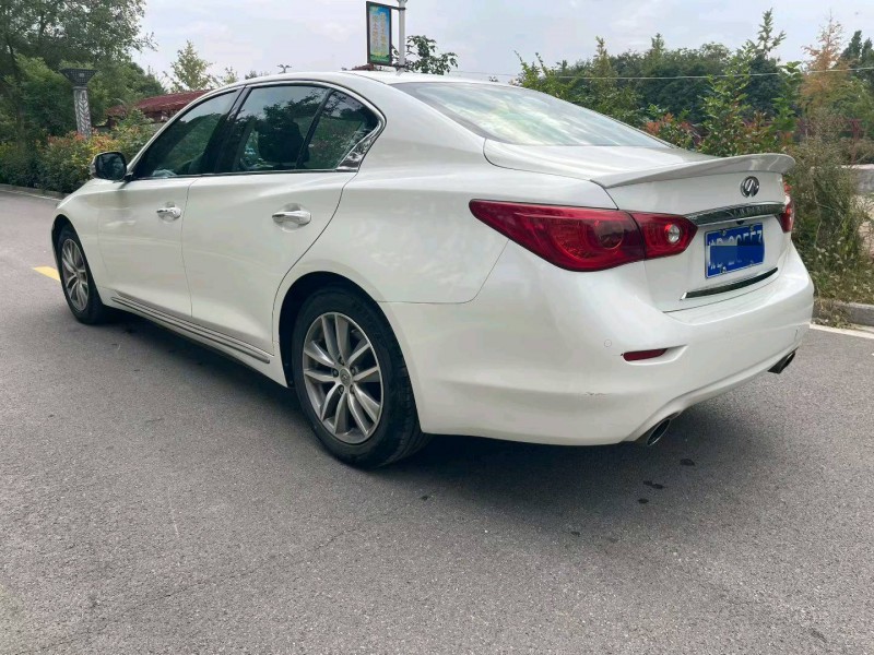济宁17年英菲尼迪Q50L3