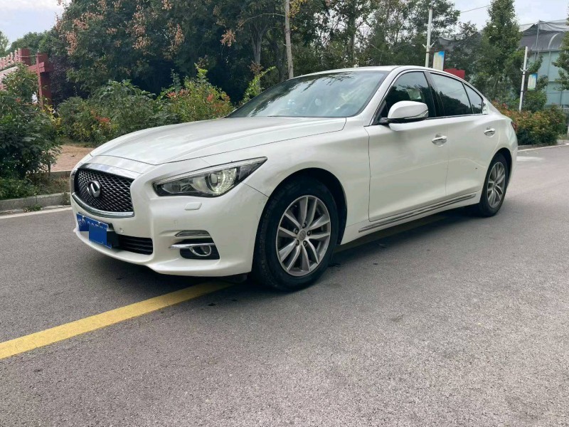 济宁17年英菲尼迪Q50L5