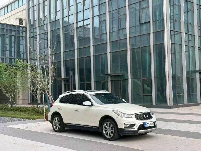 青岛17年英菲尼迪QX502