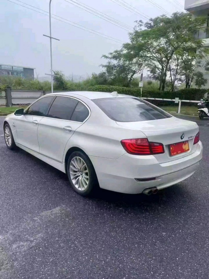广州13年宝马5系9