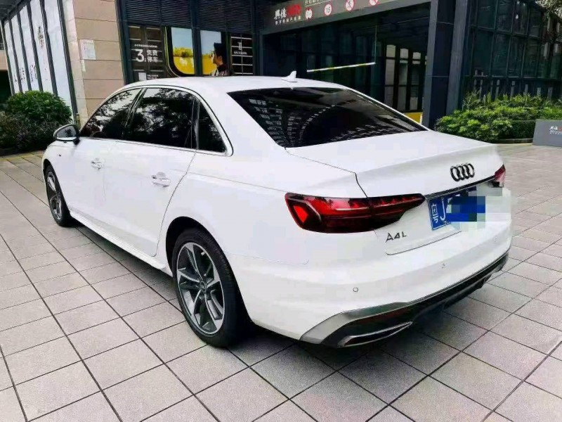 广州23年奥迪A4L9