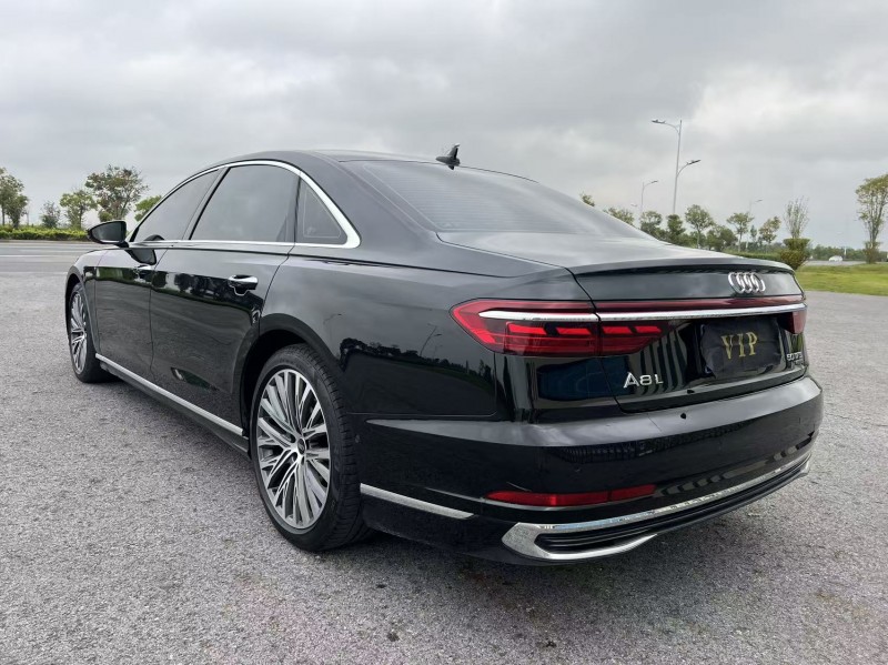 盐城25年奥迪A8L9