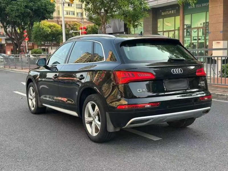 东莞20年奥迪Q57