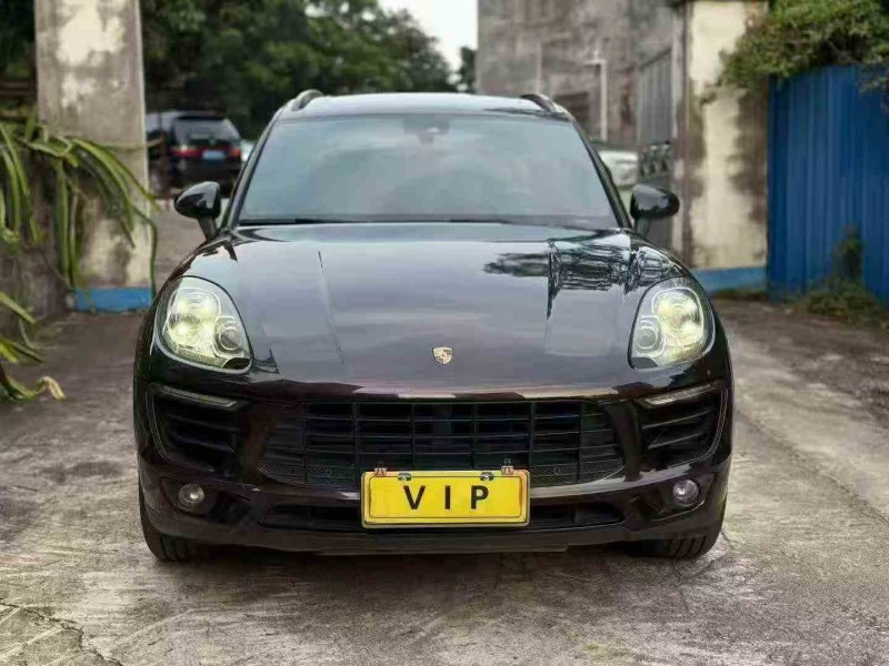 珠海16年保时捷Macan1