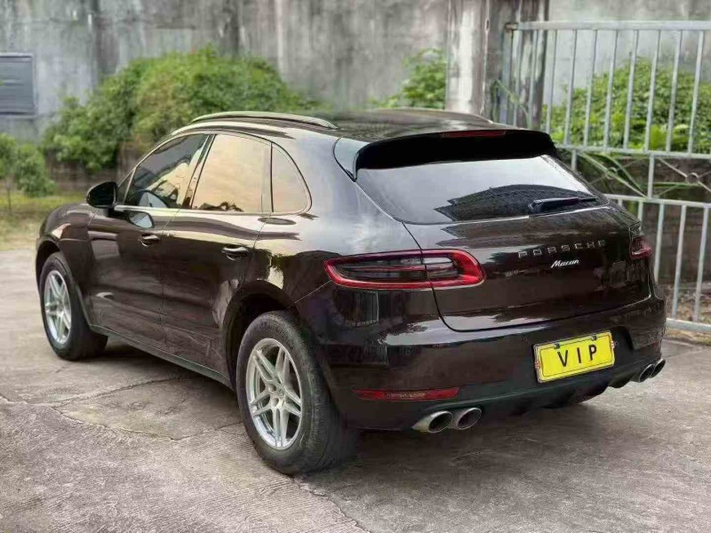 珠海16年保时捷Macan9